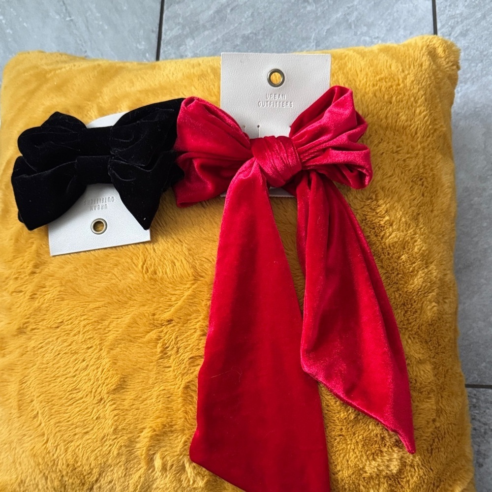 Urban Outfitters Velvet Hair Bows in Red and Black
